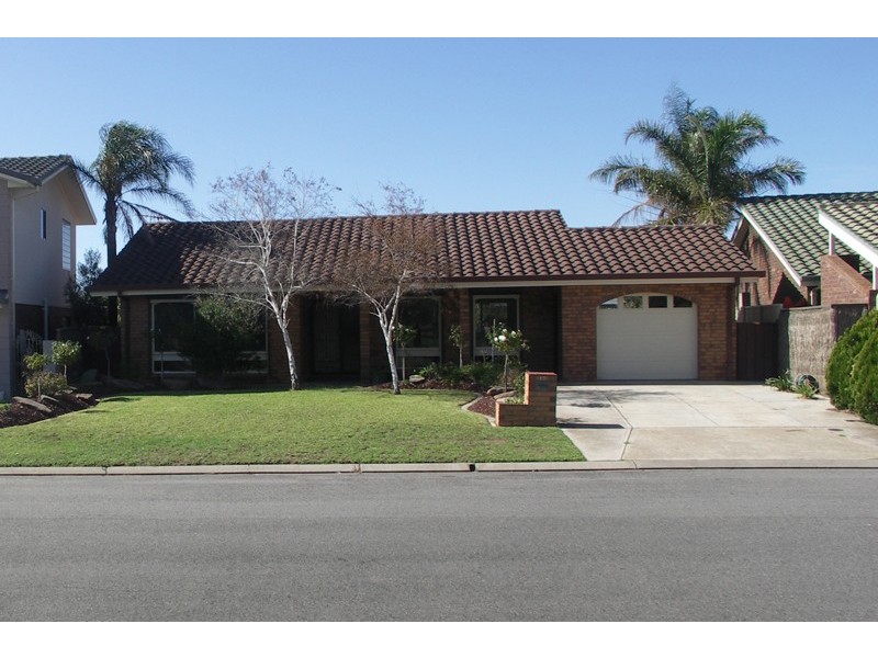 17 Frome Crescent, West Lakes SA 5021