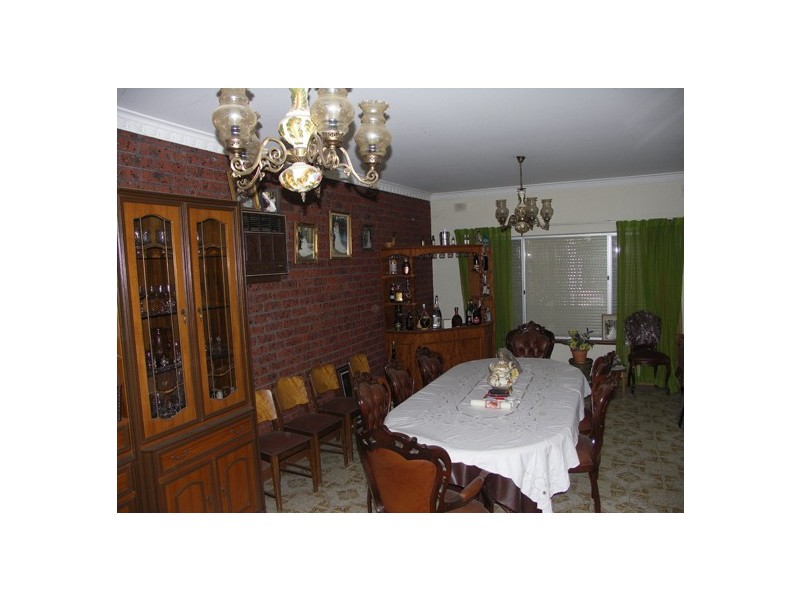 18 Sunningdale Avenue, Fulham Gardens SA 5024