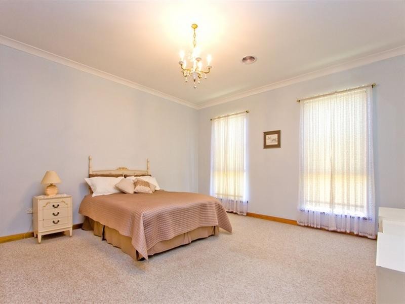 4 Kent Avenue, Fulham Gardens SA 5024
