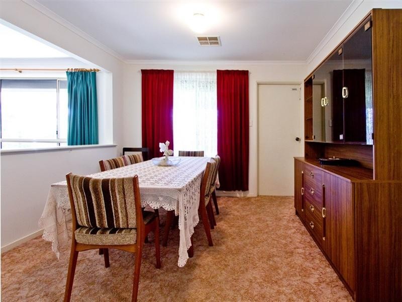 10 Lakeside Drive, Paralowie SA 5108