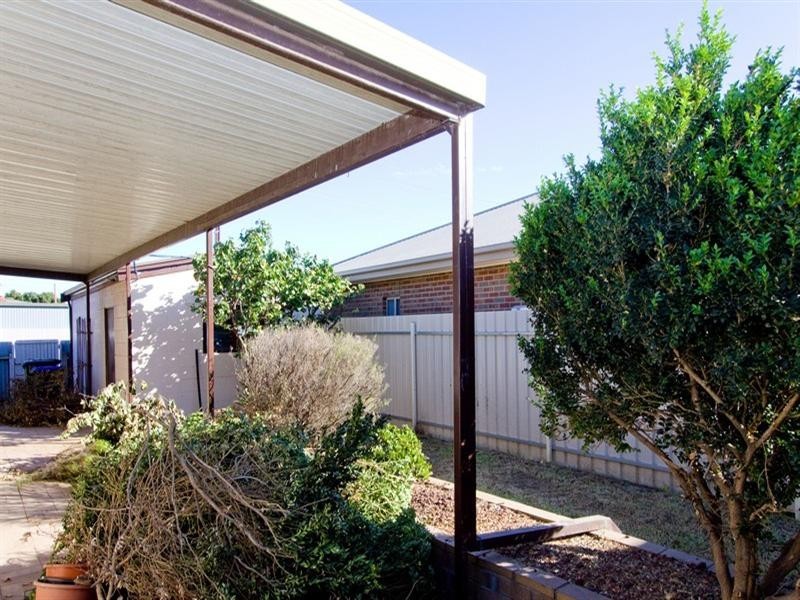 4 Kingborn Avenue, Seaton SA 5023