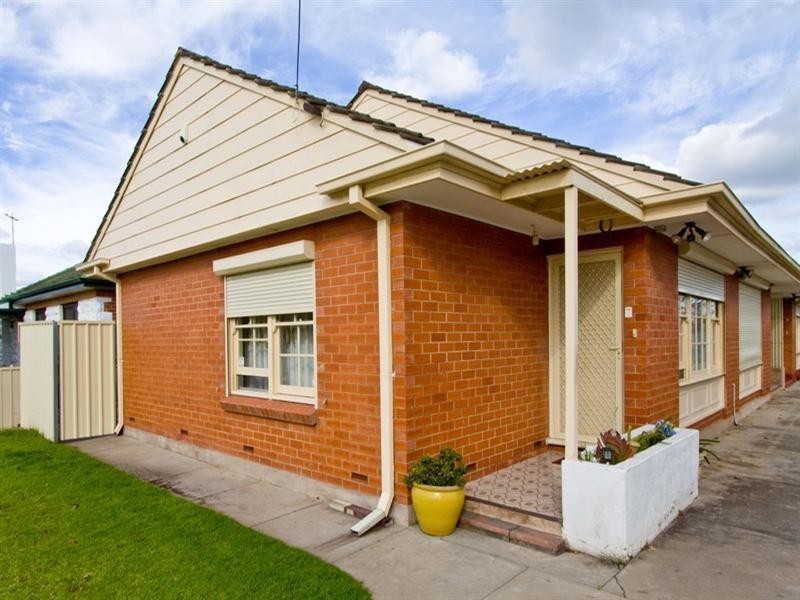 1/4 Mitchell Street, Seaton SA 5023