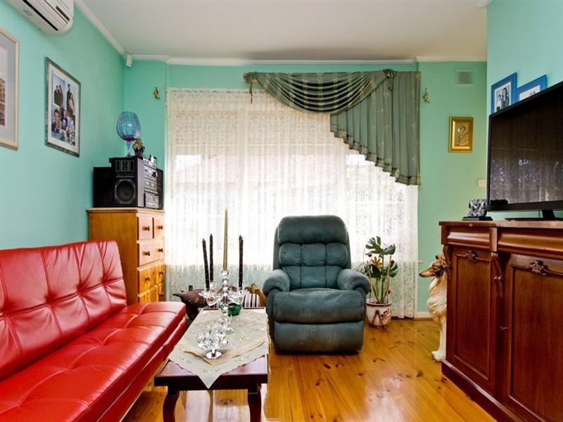 1/4 Mitchell Street, Seaton SA 5023