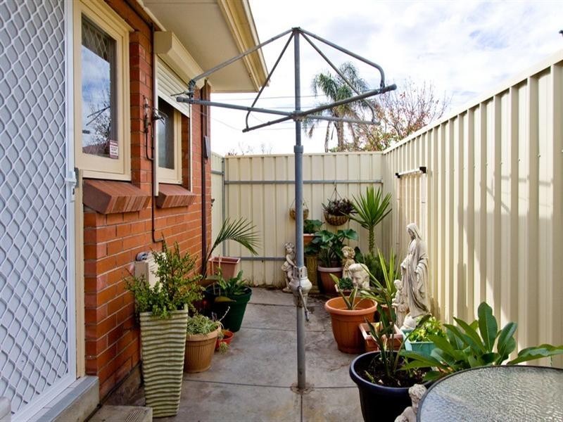 1/4 Mitchell Street, Seaton SA 5023