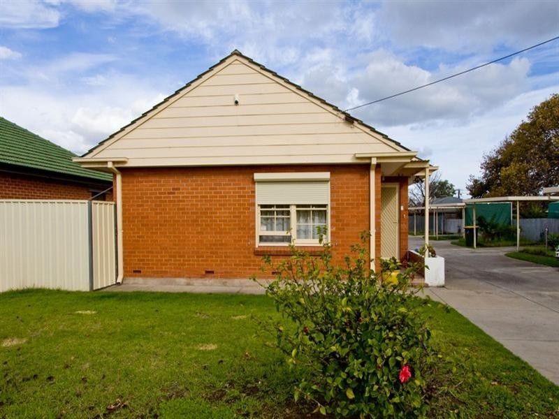 1/4 Mitchell Street, Seaton SA 5023