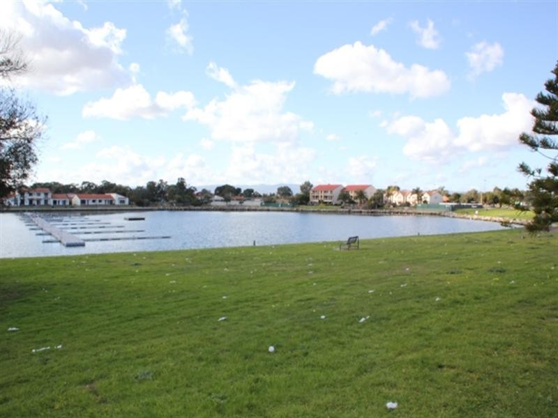 35a Military Road, Tennyson SA 5022