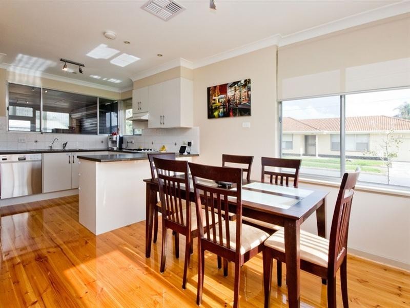 17 Elaine Avenue, Seaton SA 5023