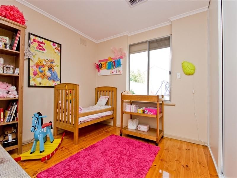 17 Elaine Avenue, Seaton SA 5023