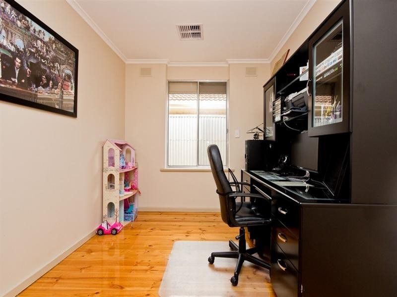 17 Elaine Avenue, Seaton SA 5023