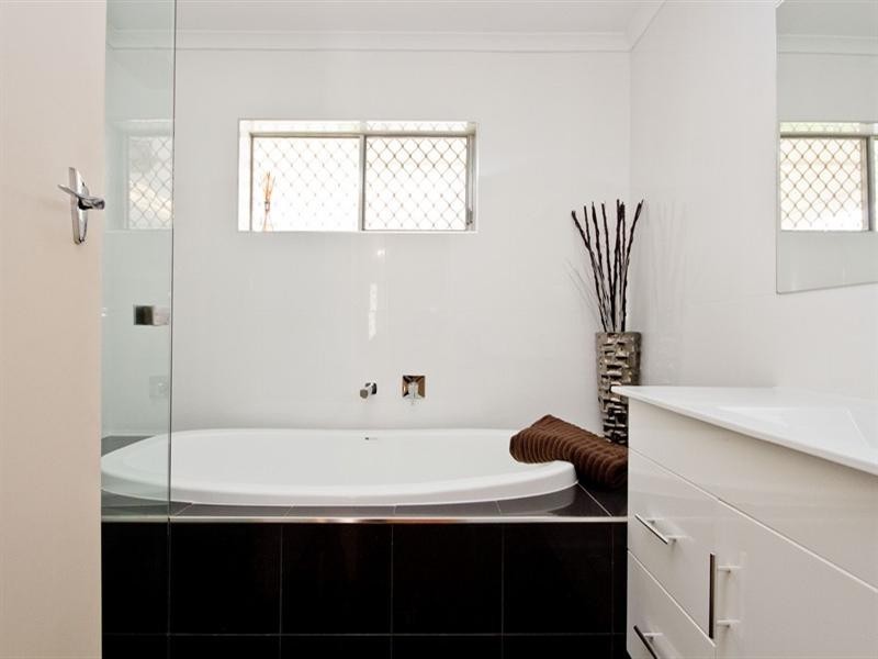 17 Elaine Avenue, Seaton SA 5023