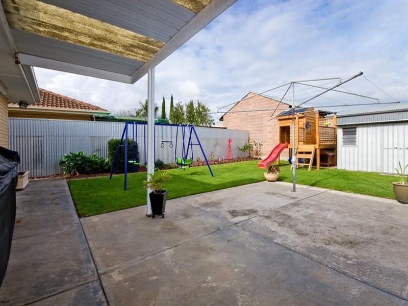 17 Elaine Avenue, Seaton SA 5023