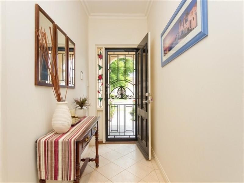 2a Fraser Street, Henley Beach South SA 5022