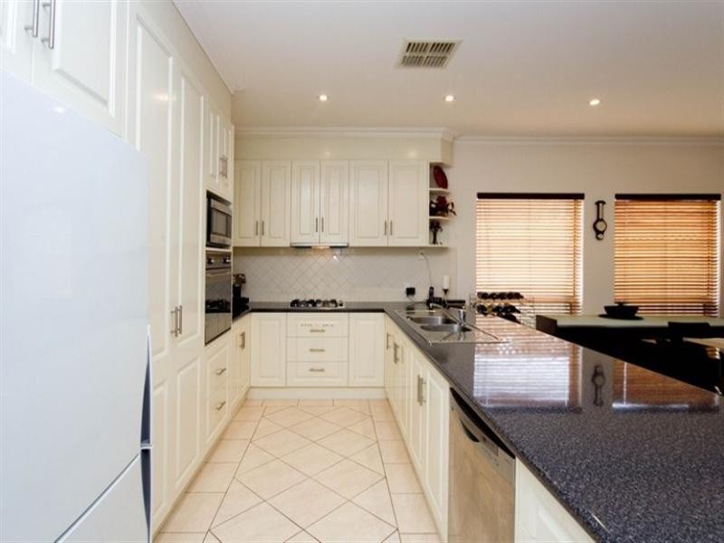 2a Fraser Street, Henley Beach South SA 5022