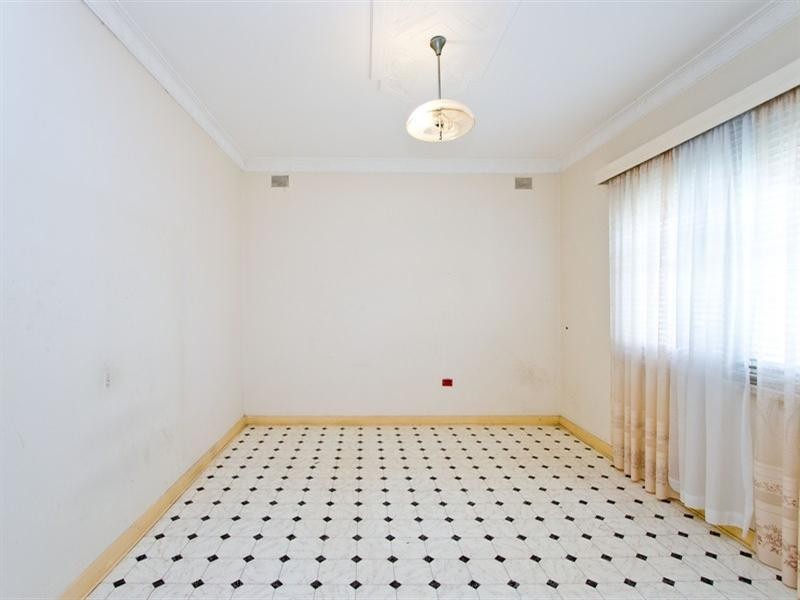 11 Branwhite Street, Findon SA 5023