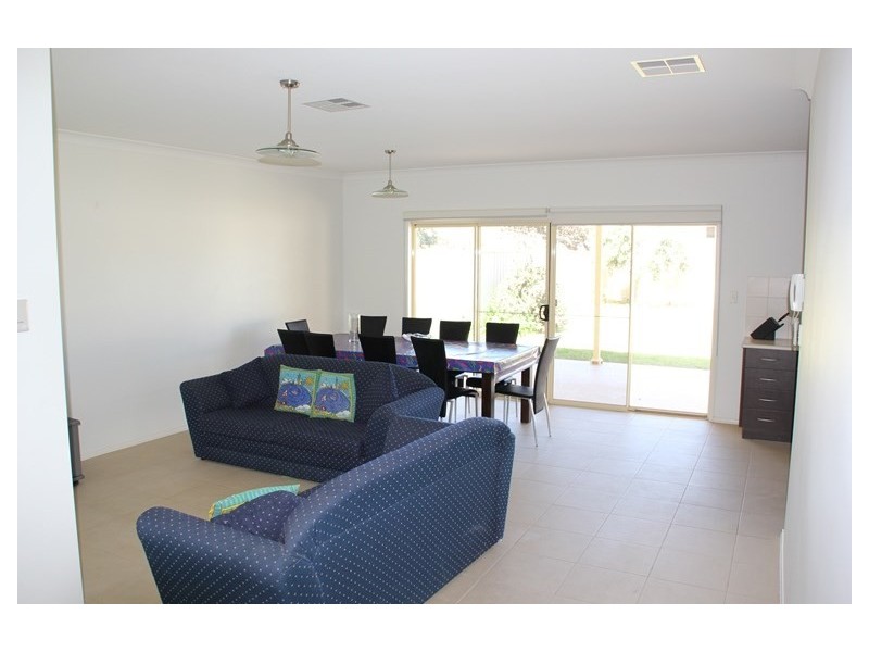 2 Norman Road, Aldinga Beach SA 5173