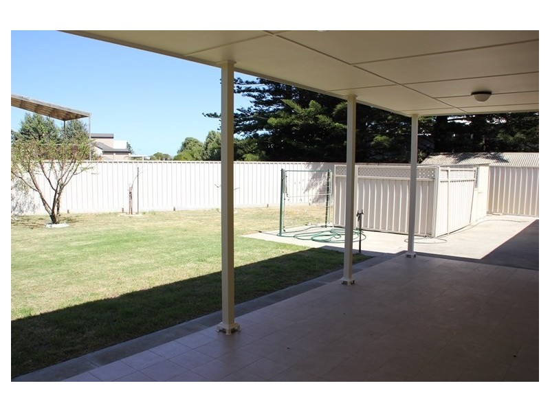 2 Norman Road, Aldinga Beach SA 5173