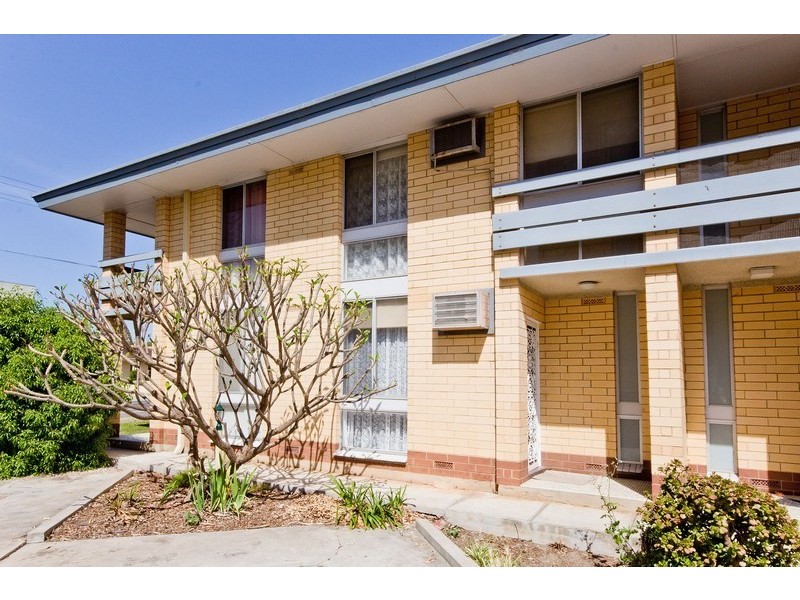 2/27 Wright Street, Henley Beach SA 5022