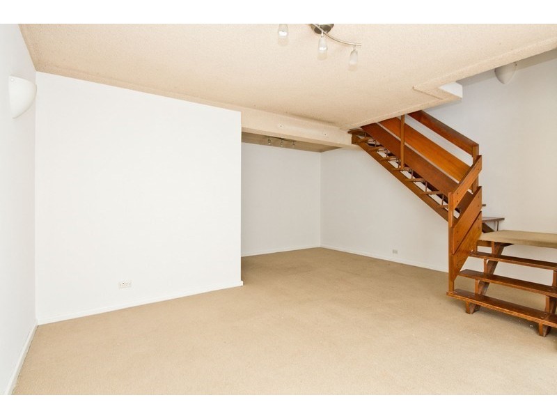 2/27 Wright Street, Henley Beach SA 5022