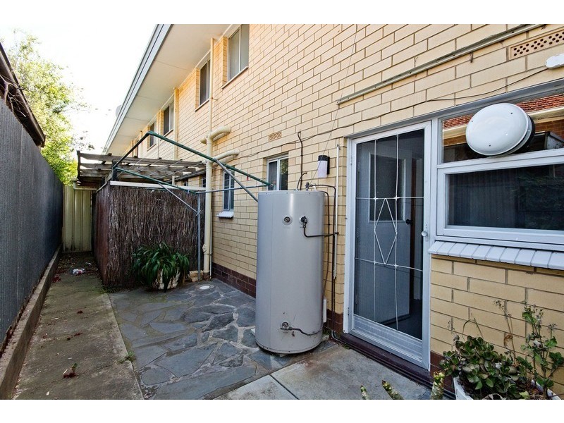 2/27 Wright Street, Henley Beach SA 5022