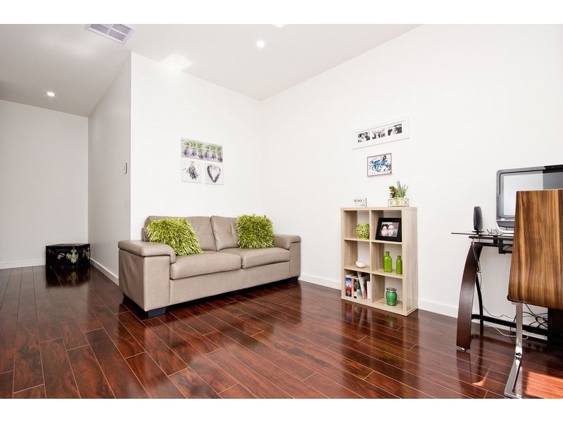 3 Hewitt Crescent, Woodville South SA 5011