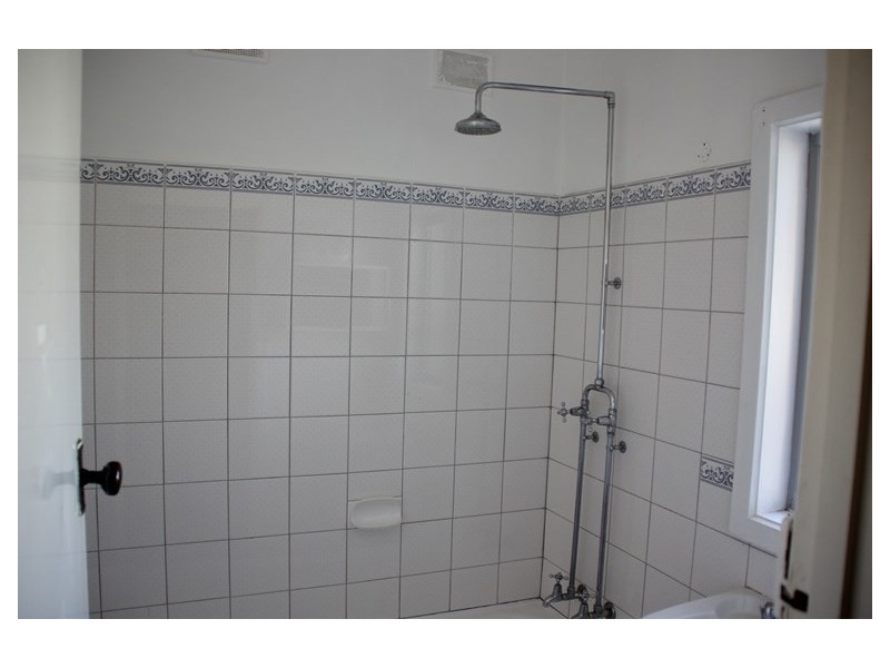 25 Yongala Street, Taperoo SA 5017