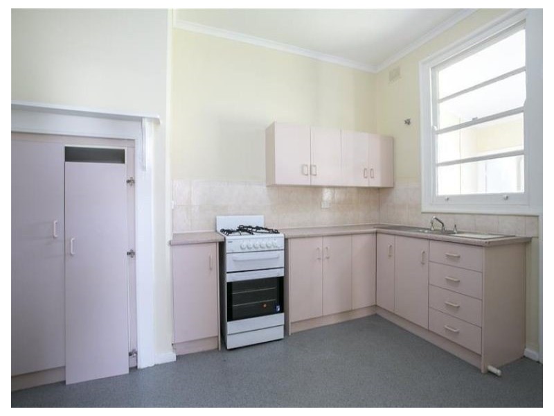 33 Second Avenue, Woodville Gardens SA 5012