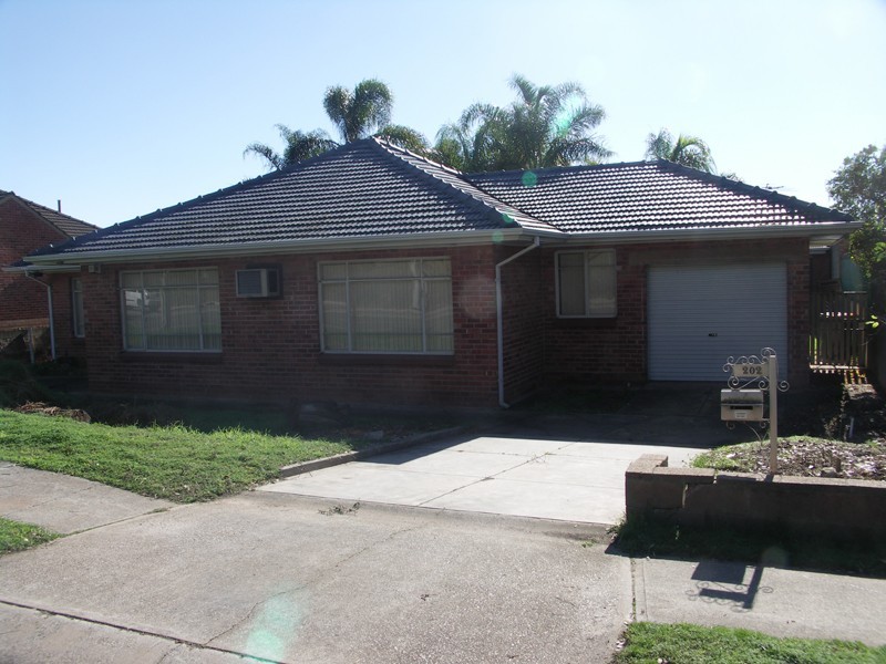 202 Trimmer Parade, Seaton SA 5023