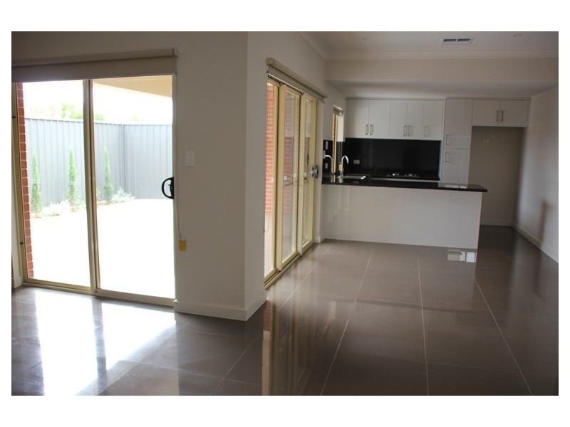 4/445 Grange Road, Seaton SA 5023