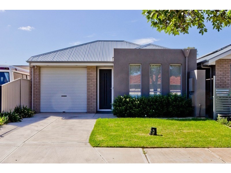 2a Young Street, Findon SA 5023