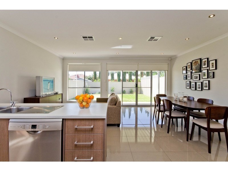 2a Young Street, Findon SA 5023