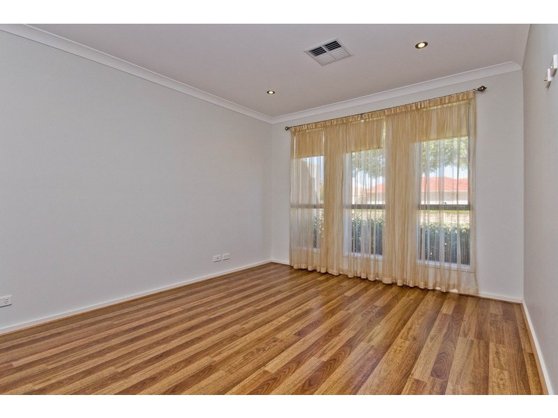 2a Young Street, Findon SA 5023