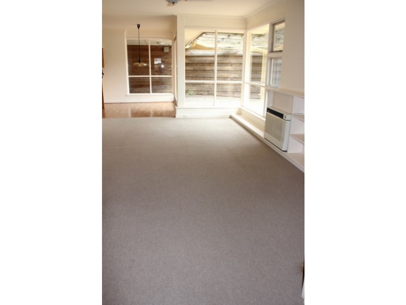 9 Shirley Crescent, West Beach SA 5024