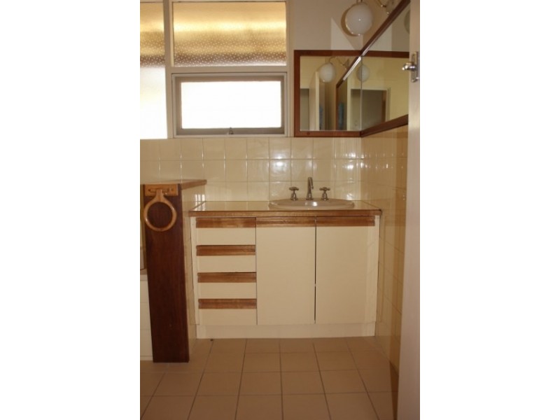 9 Shirley Crescent, West Beach SA 5024