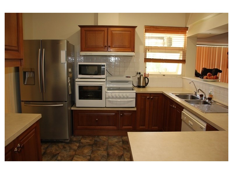 7 Broadmore Avenue, Fulham SA 5024