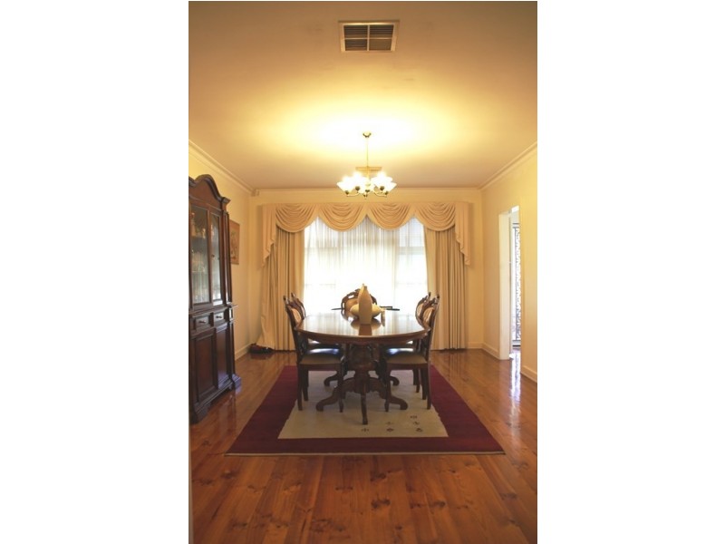 7 Broadmore Avenue, Fulham SA 5024