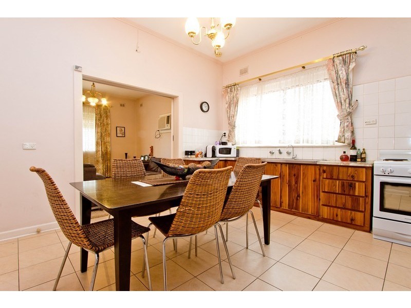 36 John Street, Flinders Park SA 5025