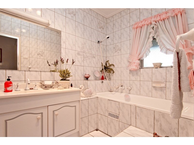 13 Norfolk Avenue, Fulham Gardens SA 5024