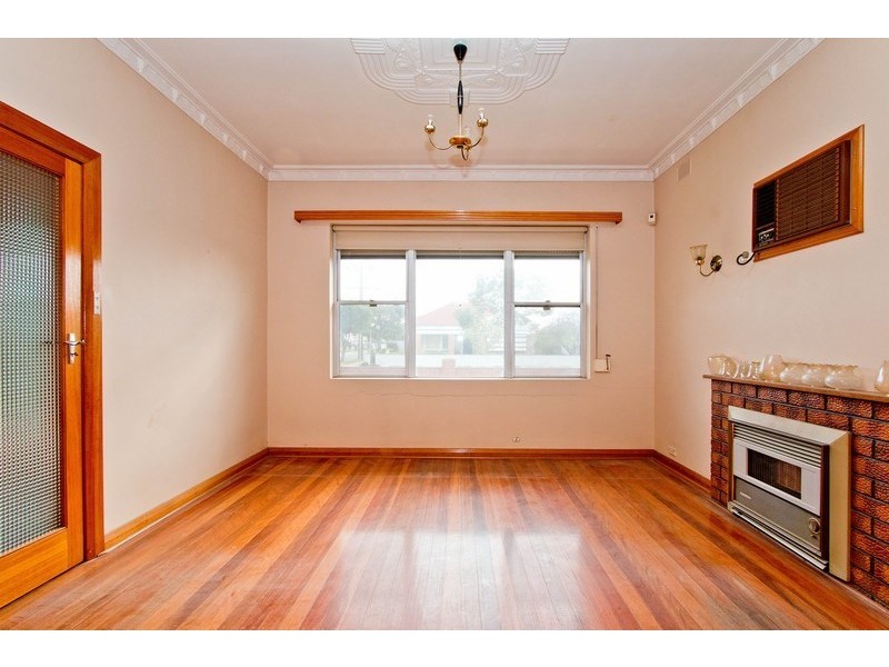 63 Overland Road, Croydon Park SA 5008