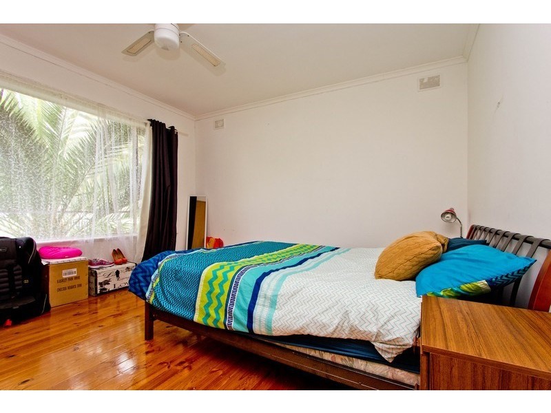 4 Loral Street, Para Hills SA 5096