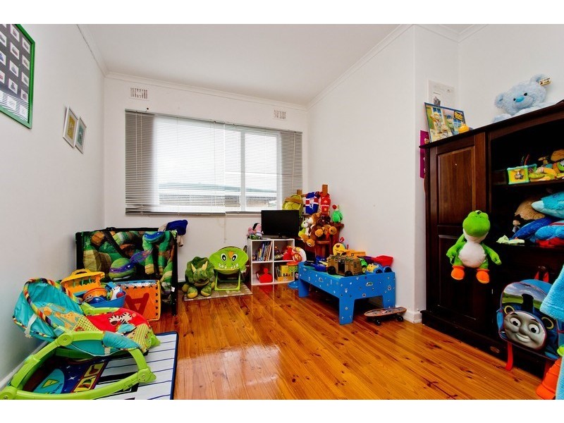 4 Loral Street, Para Hills SA 5096