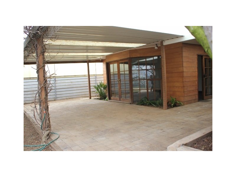 7 Raymond Avenue, Seaton SA 5023