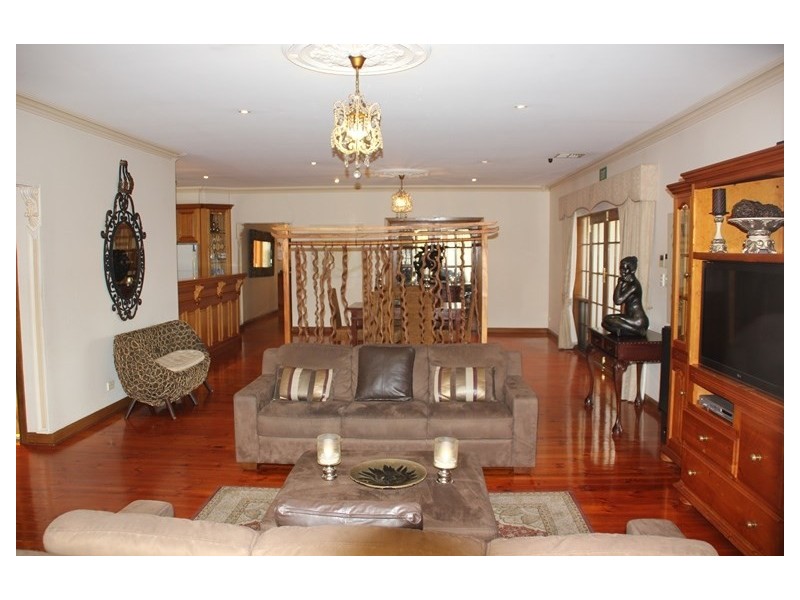 17 Douglas Street, Flinders Park SA 5025