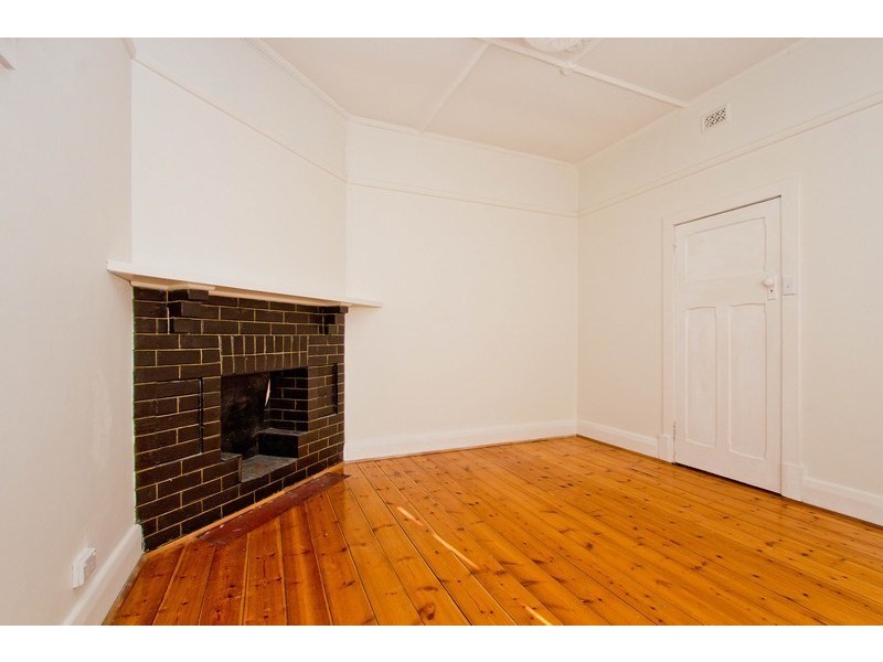 18 Attrill Avenue, Hilton SA 5033