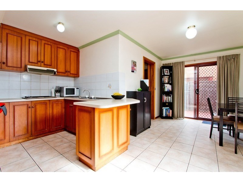 2/166 Trimmer Parade, Seaton SA 5023