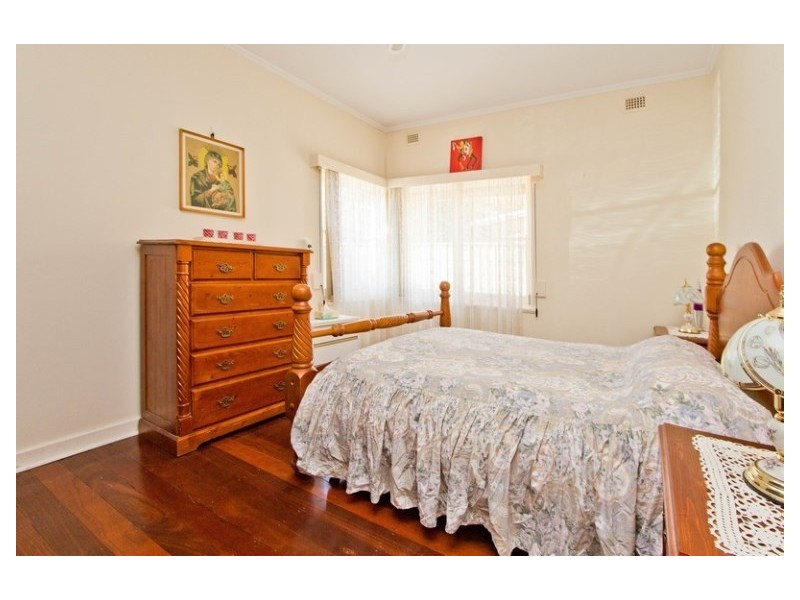 93 East Terrace, Henley Beach SA 5022