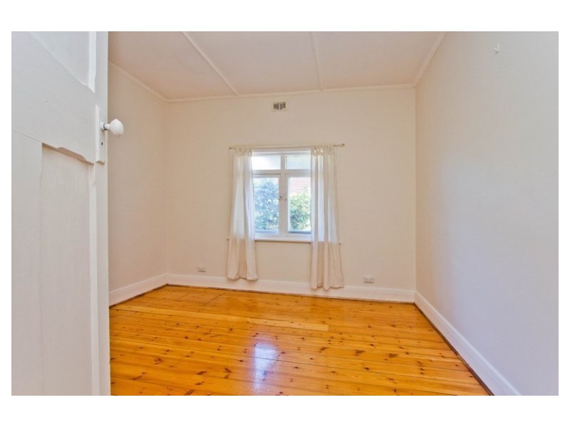 18 Attrill Avenue, Hilton SA 5033