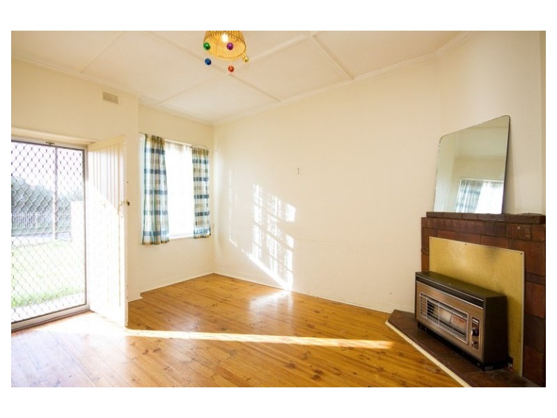 18 Arthur Street, Pennington SA 5013