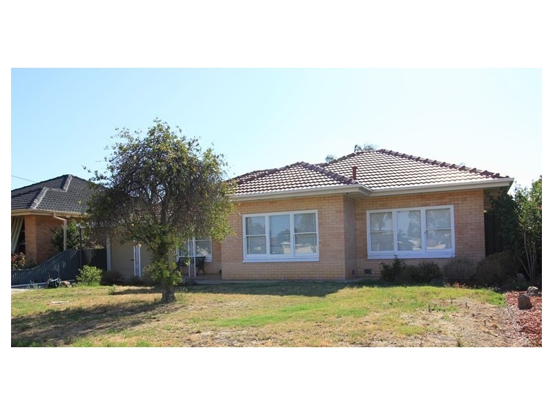 5 Montrose Avenue, Seaton SA 5023