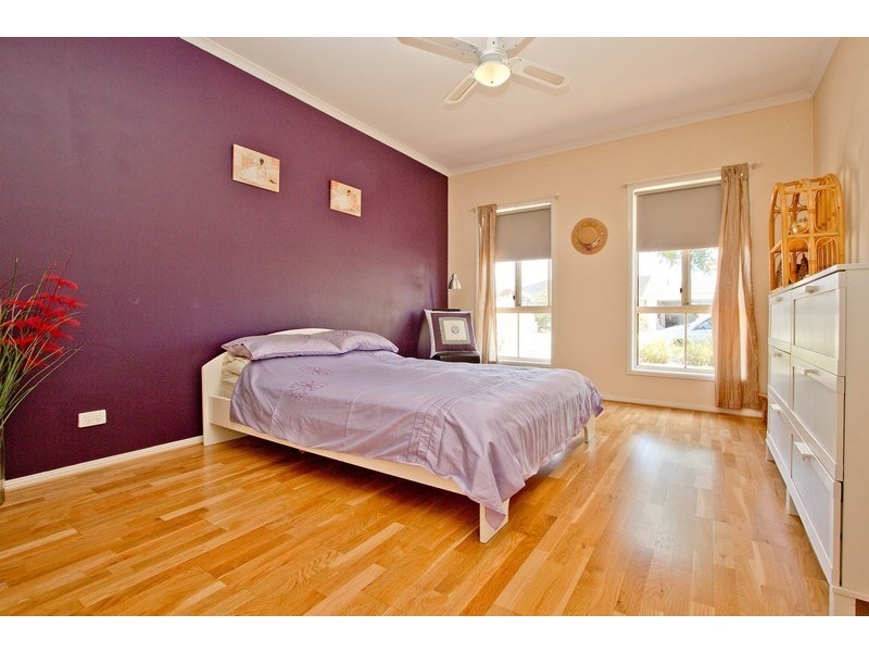 15 Lincoln Avenue, Fulham Gardens SA 5024