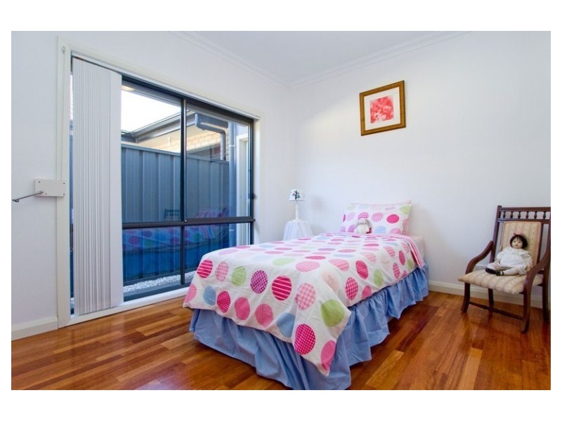 8c Fidock Avenue, Seaton SA 5023